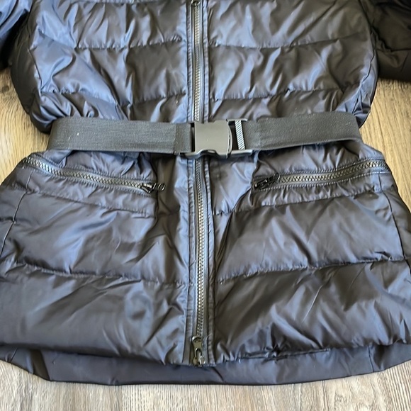 BlueSand 44 Women’s Belted Hooded Black Puffer Jacket, see pictures for sizing - Picture 5 of 10